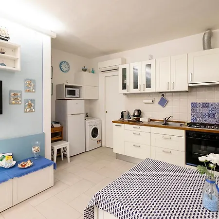 Casa Pervinca Apartman *
