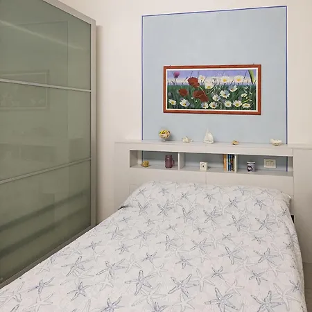 Casa Pervinca קיאברי